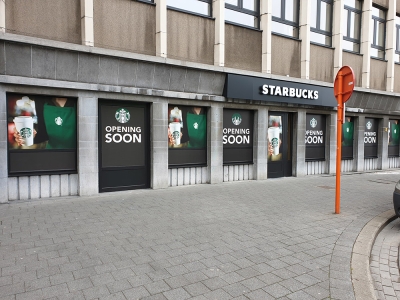 raam-belettering-starbucks-hasselt